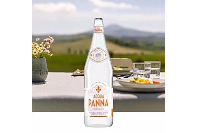 Aqua Panna Italian still spring water 750ml glass bottle from Tuscany