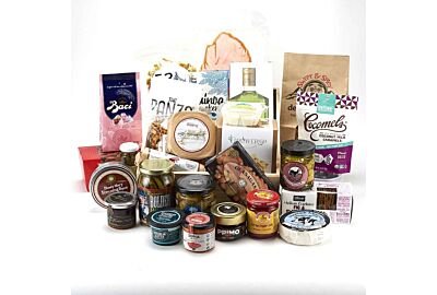 Colorado corporate gift basket with gourmet snacks, artisan spreads, chocolates and specialty foods