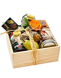 Colorado Cheese crate with accompaniments. LOCAL PRODUCTS