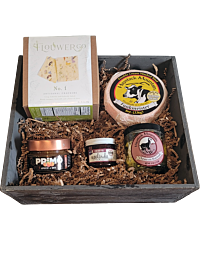 Colorado Gourmet Cheese Crate with Flouwer Crackers and Mostarda