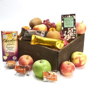 www.5280Gourmrmet Deluxe Fruit and Chocolate Basket